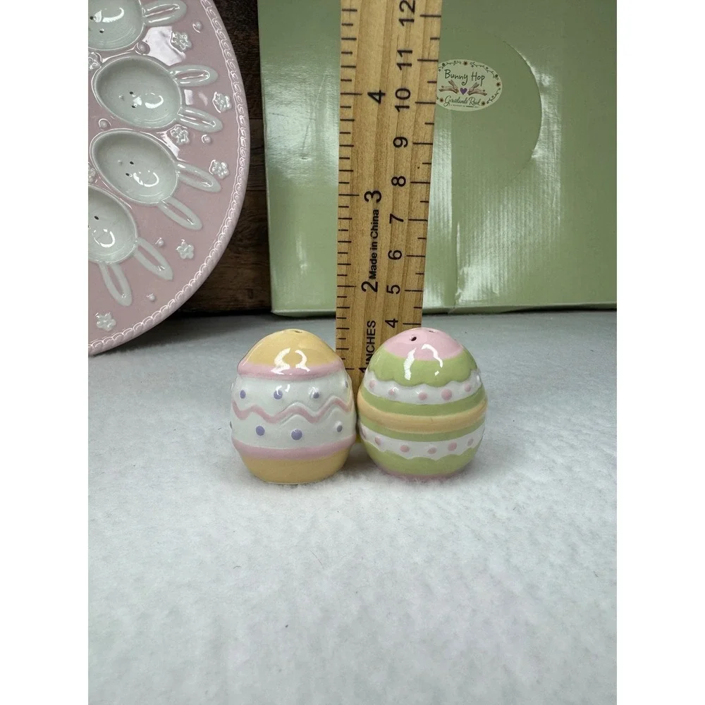 Grasslands Road Bunny‎ Hop 461426 Pink Deviled Egg Platter Shaker Set Easter NEW